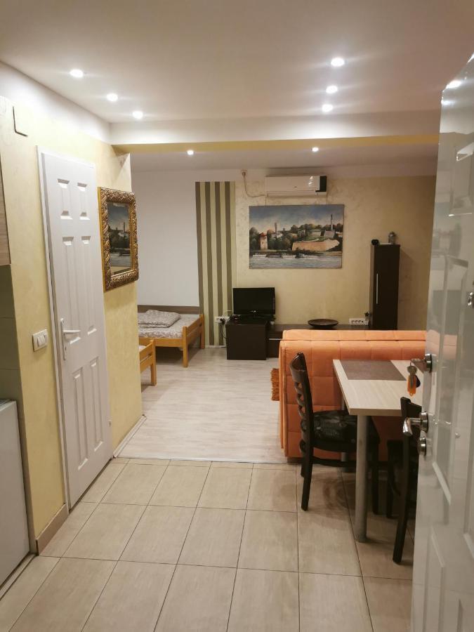 Ferienwohnung Agape Downtown Belgrad Exterior foto